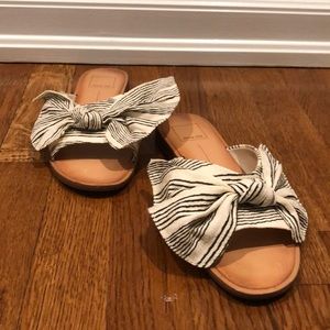 Dolce Vita Sandals With Bow